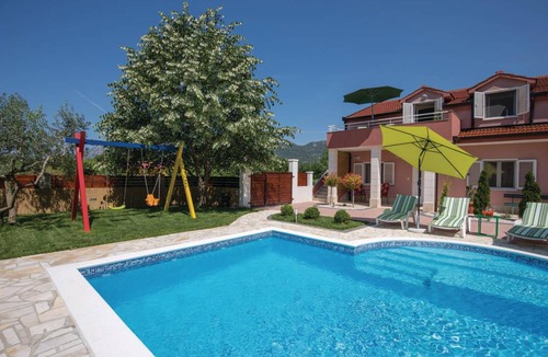 Ploce House | 202 m² House ∙ 4 bedrooms ∙ 8 guests