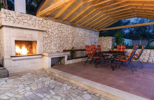 Ploce House | 202 m² House ∙ 4 bedrooms ∙ 8 guests