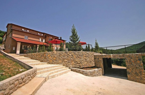 Crni Kal House | 203 m² House ∙ 6 bedrooms ∙ 12 guests