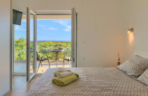 Peruski House | 207 m² House ∙ 4 bedrooms ∙ 10 guests