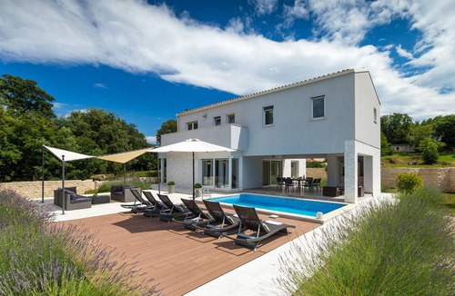 Boljevici House | 210 m² House ∙ 4 bedrooms ∙ 8 guests
