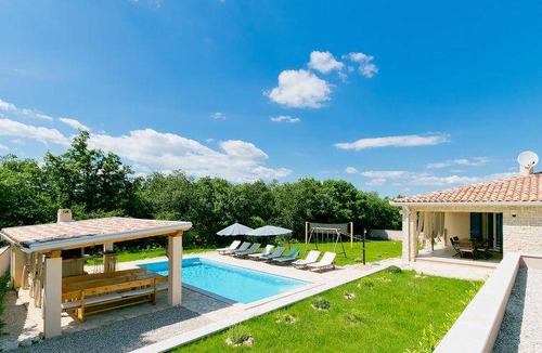 Snasici House | 215 m² House ∙ 4 bedrooms ∙ 8 guests
