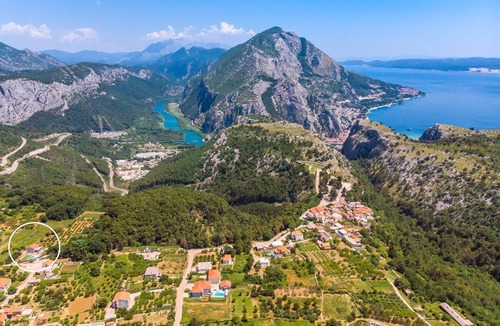 Omis Villa | 215 m² Villa ∙ 4 bedrooms ∙ 7 guests