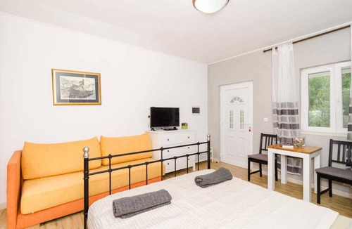 Okuklje Apartment | 22 m² Studio flat ∙ 1 bedroom ∙ 2 guests