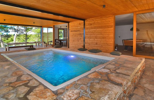 Dragove House | 230 m² House ∙ 4 bedrooms ∙ 8 guests