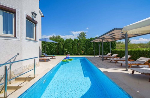 Zbandaj Villa | 245 m² Villa ∙ 4 bedrooms ∙ 10 guests