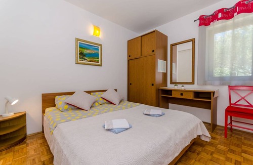 Stari Grad Apartment | 25 m² Apartment ∙ 1 bedroom ∙ 4 guests