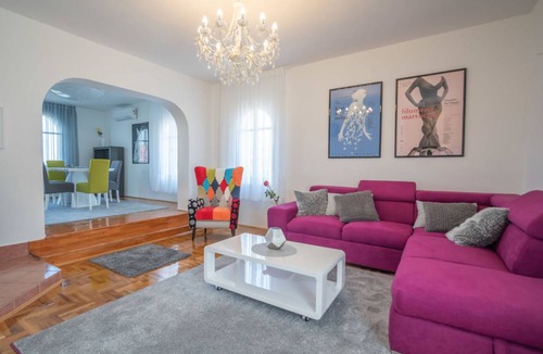 Klenovica House | 250 m² House ∙ 4 bedrooms ∙ 10 guests