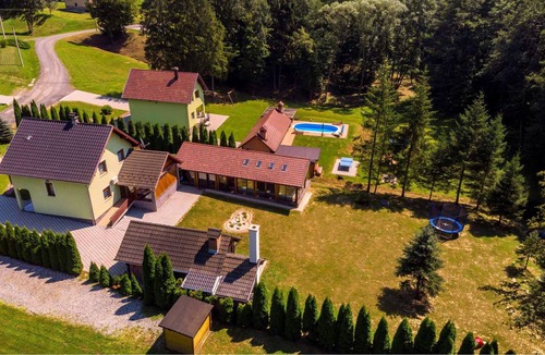Brestovac House | 253 m² House ∙ 3 bedrooms ∙ 7 guests