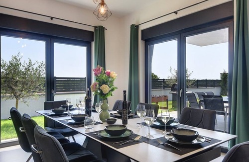 Jadreski House | 258 m² House ∙ 3 bedrooms ∙ 8 guests