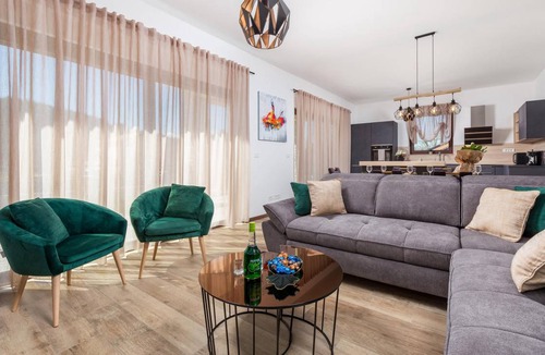 Soboli House | 260 m² House ∙ 3 bedrooms ∙ 6 guests