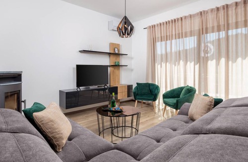 Soboli House | 260 m² House ∙ 3 bedrooms ∙ 6 guests
