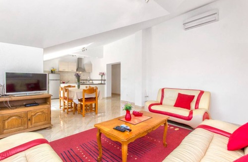 Bristane House | 260 m² House ∙ 4 bedrooms ∙ 8 guests