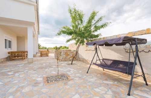 Bilisane House | 262 m² House ∙ 6 bedrooms ∙ 12 guests