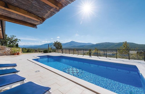 Kijevo House | 267 m² Maisonette ∙ 4 bedrooms ∙ 8 guests