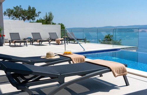 Stanici Villa | 270 m² Villa ∙ 4 bedrooms ∙ 10 guests