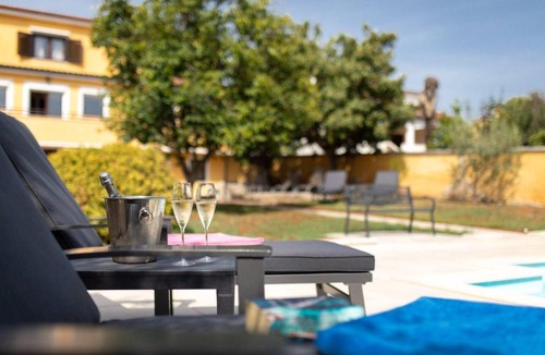 Zbandaj House | 280 m² House ∙ 5 bedrooms ∙ 14 guests