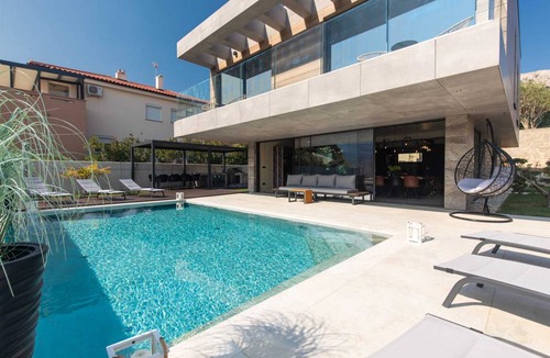 Jurandvor Villa | 280 m² Villa ∙ 4 bedrooms ∙ 8 guests