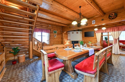 Veliko Trgovisce House | 294 m² House ∙ 3 bedrooms ∙ 6 guests