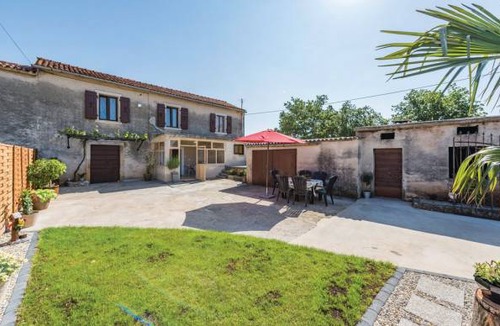 Kringa House | 3 bedroom accommodation in Kringa