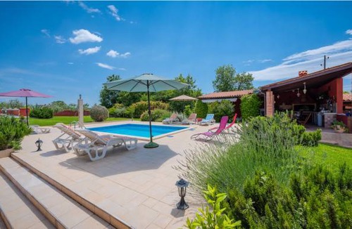 Muntic House | 3 bedroom accommodation in Muntic