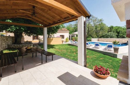 Topid House | 3 bedroom accommodation in Labin