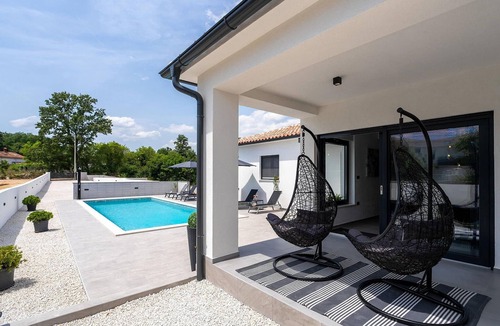 Prodol House | 3 bedroom accommodation in Marcana