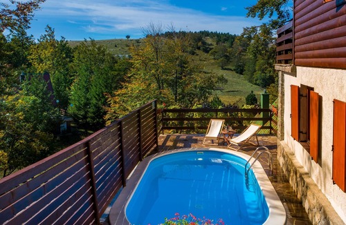 Platak House | 3 bedroom accommodation in Cavle