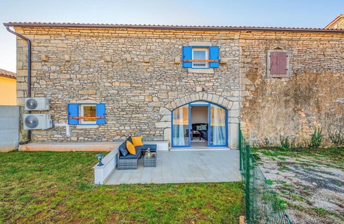 Jursici House | 3 bedroom amazing home in Brscici