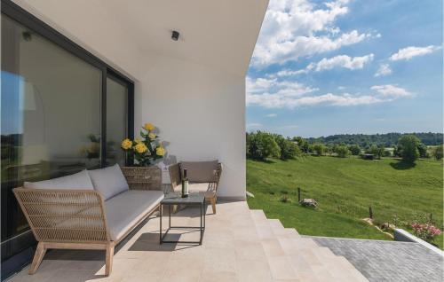 Jezenj House | 3 Bedroom Amazing Home In Veli Jezenj