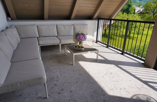 Bovec Apartment | 3-bedroom apartment with stunning moutain views and large terrace - House Elipsa