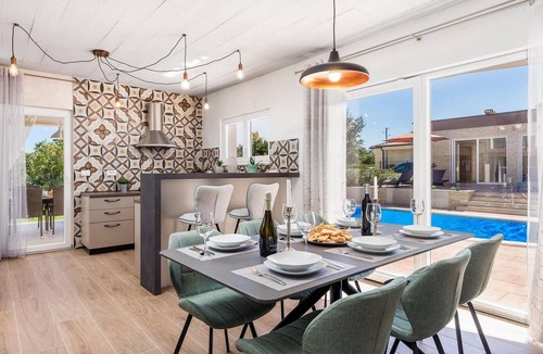 Kunj House | 3 bedroom awesome home in Kunj