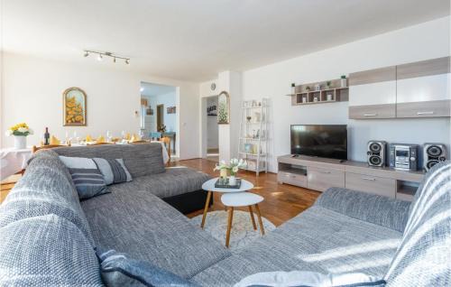 Savudrija House | 3 Bedroom Beach Front Home In Savudrija