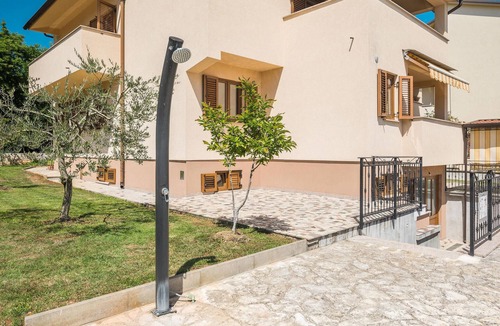 Kadumi Apartment | 3 bedroom cozy apartment in Porec