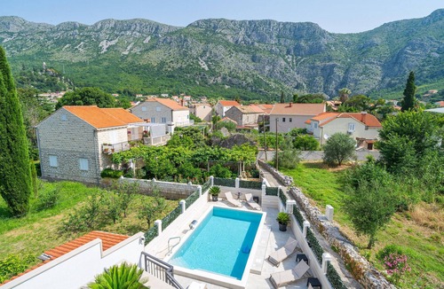 Komolac Apartment | 3 bedroom gorgeous apartment in Dubrovnik