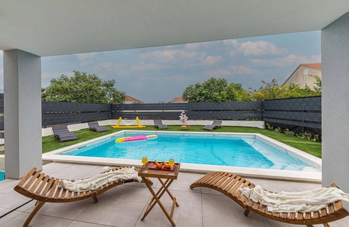 Kastel Novi House | 3 bedroom gorgeous home in Kastel Novi