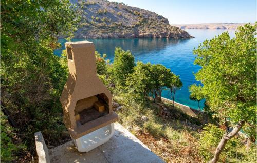Stinica Apartment | 3 Bedroom Nice Apartment In Jablanac