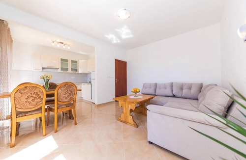 Kastel Gomilica Apartment | 3 bedroom stunning apartment in Kastel Gomilica