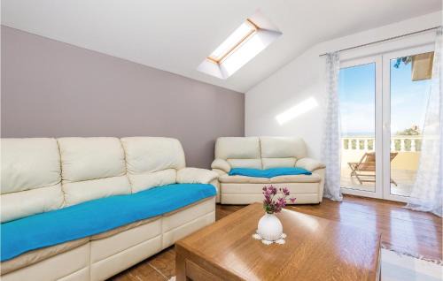 Supetarska Draga Apartment | 3 Bedroom Stunning Apartment In Supetarska Draga