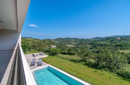Pazin House | 300 m² House ∙ 5 bedrooms ∙ 10 guests