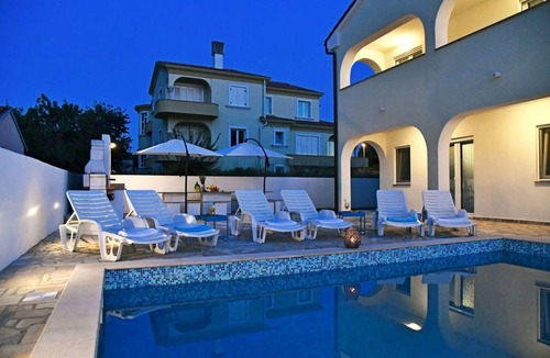 Bogovici House | 300 m² House ∙ 6 bedrooms ∙ 14 guests