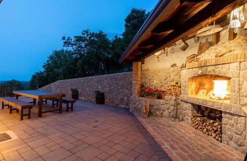 Viskovo House | 300 m² House ∙ 6 bedrooms ∙ 12 guests