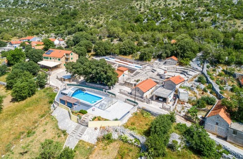 Trolokve Villa | 300 m² Villa ∙ 6 bedrooms ∙ 14 guests