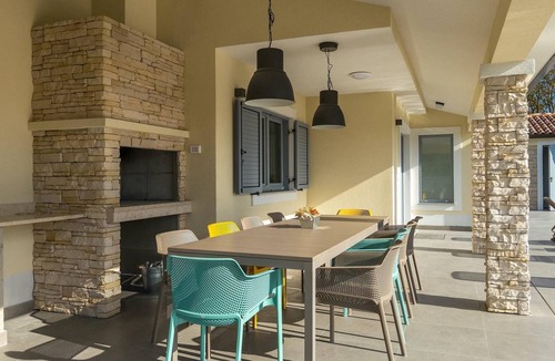 Sveta Nedelja House | 305 m² House ∙ 4 bedrooms ∙ 9 guests