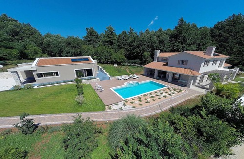 Snasici House | 305 m² House ∙ 4 bedrooms ∙ 8 guests