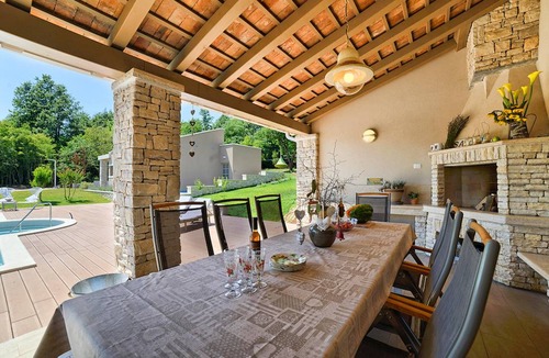Snasici House | 305 m² House ∙ 4 bedrooms ∙ 8 guests