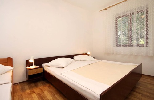 Cove Basina (Jelsa) Apartment | 31 m² Apartment ∙ 2 bedrooms ∙ 5 guests