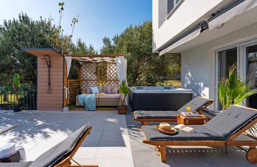 Rudine Villa | 330 m² Villa ∙ 4 bedrooms ∙ 8 guests