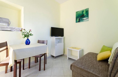 Rab Town Apartment | 35 m² Apartment ∙ 1 bedroom ∙ 2 guests