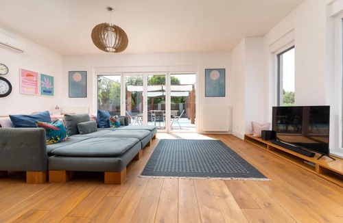 Rasopasno House | 350 m² House ∙ 3 bedrooms ∙ 6 guests